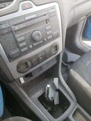 Foto de MANDO CALEFACCION / AIRE ACONDICIONADO FORD FOCUS BERLINA (CAP) 1.6 TDCi CAT (109 CV / 80 KW)