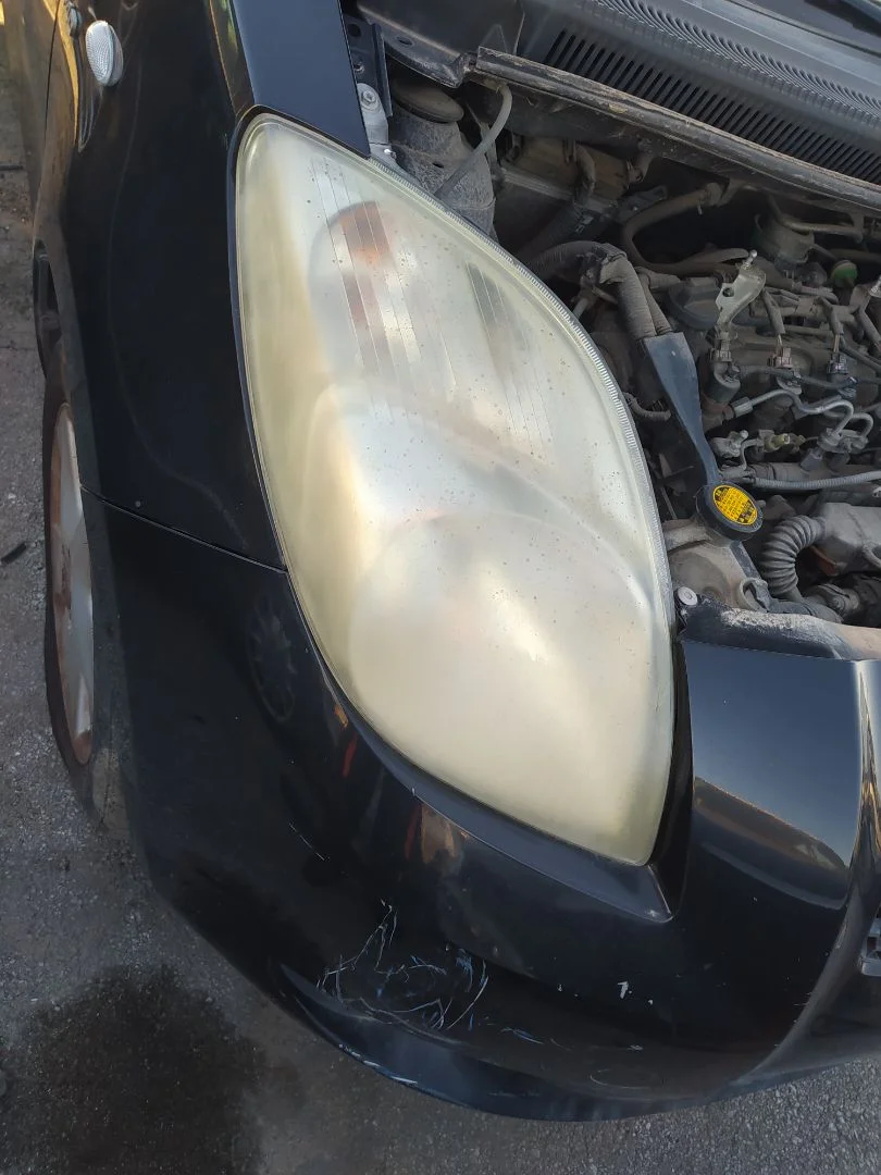 Foto de FARO DERECHO TOYOTA YARIS (KSP9/SCP9/NLP9) 1.4 Turbodiesel CAT (90 CV / 66 KW)