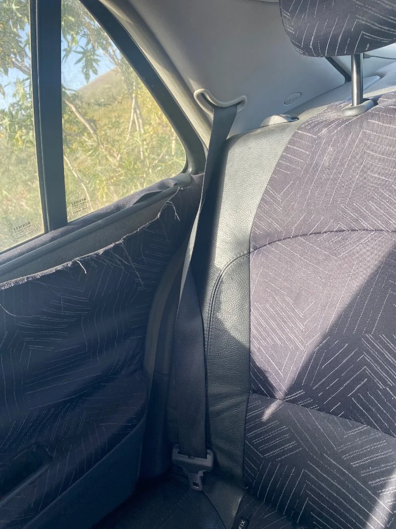 Foto de CINTURON SEGURIDAD TRASERO DERECHO RENAULT LAGUNA II (BG0) 2.0 (135 CV / 99 KW)