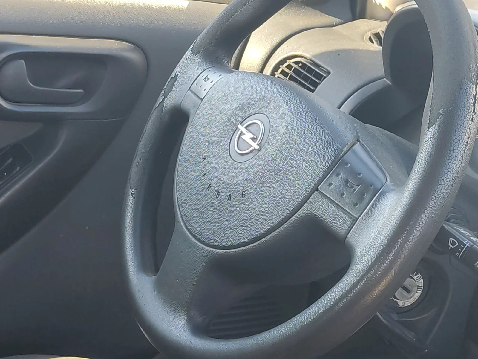 Foto de AIRBAG DELANTERO IZQUIERDO OPEL COMBO (CORSA C) 1.7 16V DI CAT (Y 17 DTL / LK8) (65 CV / 48 KW)