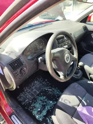 Foto de SALPICADERO VOLKSWAGEN GOLF IV BERLINA (1J1)(10.1997) 1.9 TDI (90 CV / 66 KW)