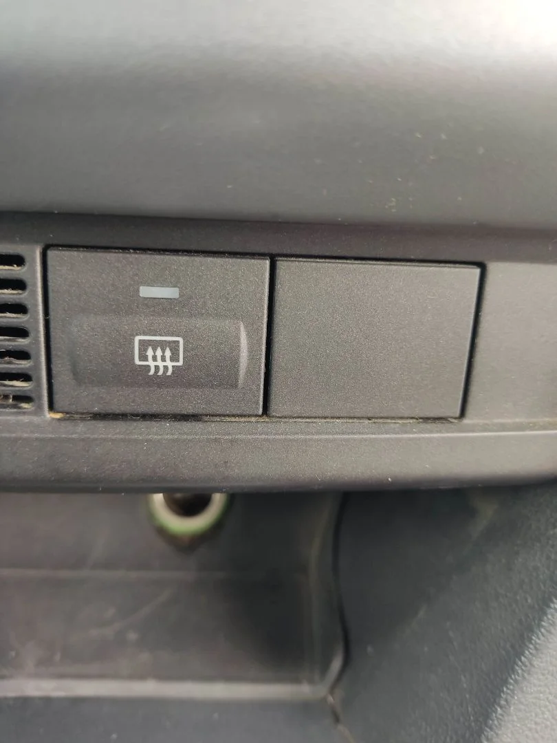 Foto de INTERRUPTOR FORD FOCUS BERLINA (CAP) 1.8 Flexifuel CAT (125 CV / 92 KW)