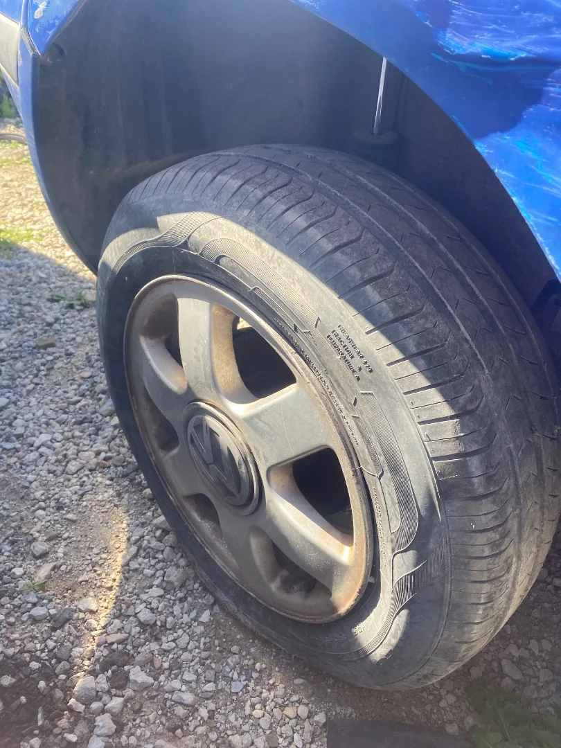 Foto de LLANTA VOLKSWAGEN GOLF IV BERLINA (1J1)(10.1997) 1.9 TDI (110 CV / 81 KW)