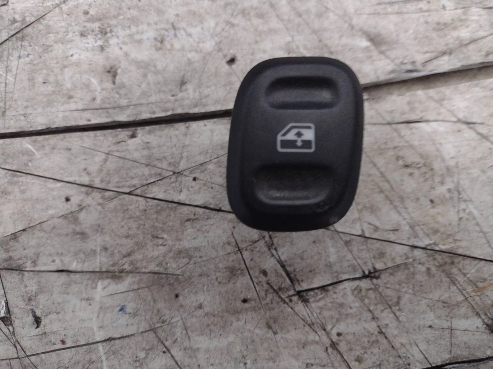 Foto de MANDO ELEVALUNAS DELANTERO DERECHO FIAT III PANDA (319) 1.2 CAT (69 CV / 51 KW) referencia 0735536760