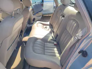 Foto de ASIENTO TRASERO JAGUAR XJ 3.2 CAT (211 CV / 155 KW)