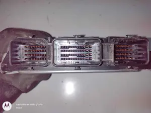 Foto de CENTRALITA MOTOR UCE PEUGEOT 206 1.4 HDi (68 CV / 50 KW) referencia 0281011783 foto 4