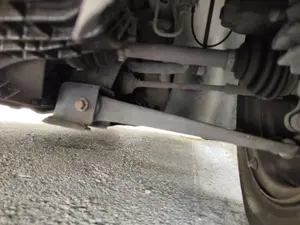 Foto de BRAZO SUSPENSION DELANTERO IZQUIERDO FORD FOCUS FAMILIAR (CAK) 1.8 TDCi Turbodiesel CAT (116 CV / 85 KW)