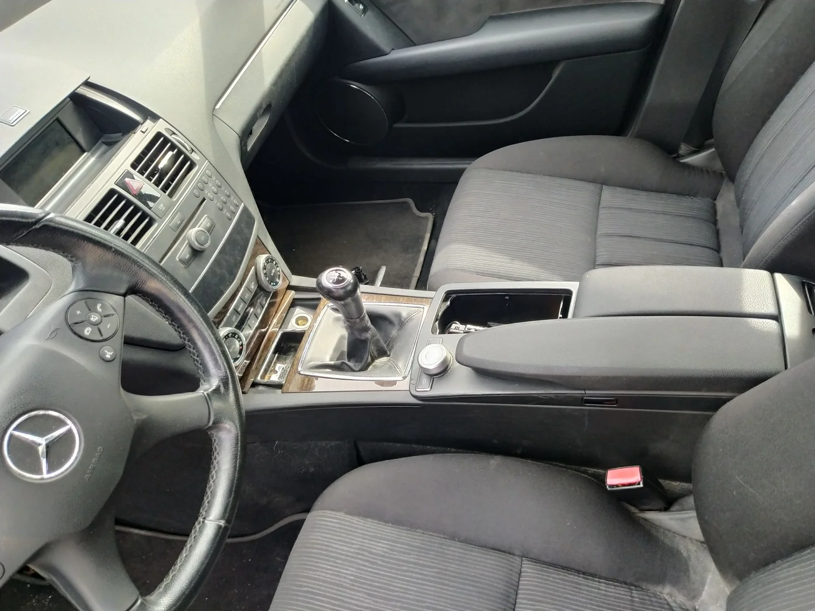 Foto de PALANCA CAMBIO MERCEDES-BENZ CLASE C (BM 204) BERLINA 2.2 CDI CAT (170 CV / 125 KW) referencia A2042671410 FKZ