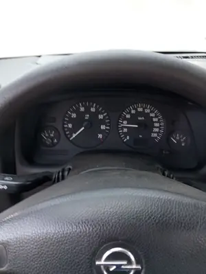 Foto de CUADRO INSTRUMENTOS OPEL ASTRA G BERLINA 1.6 CAT (Z 16 SE / L55) (84 CV / 62 KW)