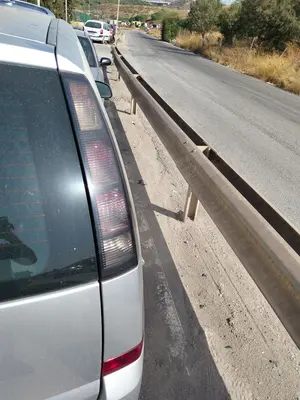 Foto de PILOTO TRASERO DERECHO OPEL MERIVA 1.7 16V CDTI (101 CV / 74 KW) referencia 93184713