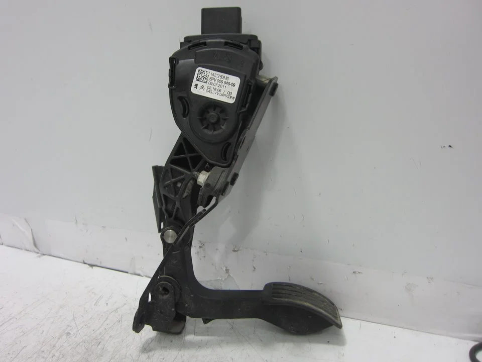 Foto de PEDAL ACELERADOR PEUGEOT EXPERT FURGÓN 1.6 HDi FAP (90 CV / 66 KW) referencia 6PV00994909