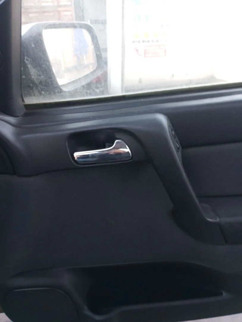 Foto de MANETA INTERIOR DELANTERA IZQUIERDA OPEL ASTRA G BERLINA 1.6 CAT (Z 16 SE / L55) (84 CV / 62 KW) referencia 9100129