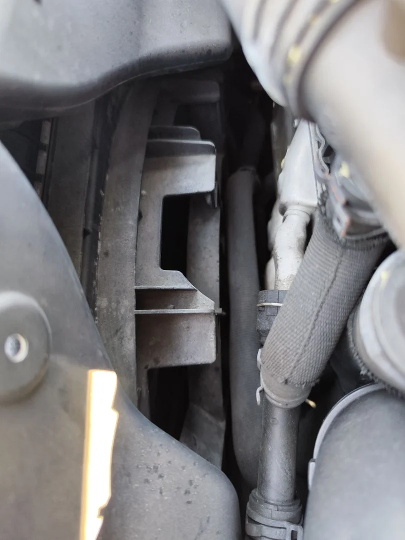 Foto de ELECTROVENTILADOR JAGUAR F-PACE 3.0 V6 Diesel CAT (301 CV / 221 KW) referencia HK838C607AE