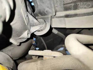 Foto de COMPRESOR AIRE ACONDICIONADO OPEL VIVARO FURGÓN/COMBI 2.0 16V CDTI (114 CV / 84 KW)