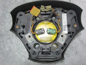 Foto de AIRBAG DELANTERO IZQUIERDO FORD FOCUS FAMILIAR (CAK) 1.8 TDCi CAT (101 CV / 74 KW) referencia 2M51A042B85 foto 2