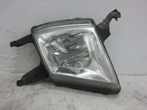 Foto de FARO ANTINIEBLA IZQUIERDO PEUGEOT 407 1.6 HDi FAP CAT (9HZ / DV6TED4) (109 CV / 80 KW) referencia 42171748