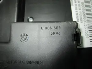 Foto de CAJA RELES / FUSIBLES BMW SERIE 5 BERLINA (E60) referencia 6906603 foto 3