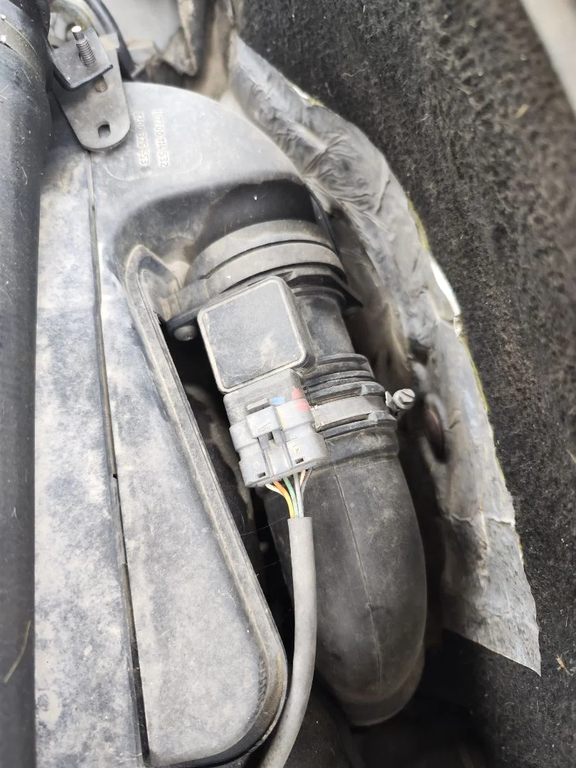 Foto de CAUDALIMETRO RENAULT KANGOO I (F/KC0) 1.9 dCi Diesel CAT (84 CV / 62 KW)