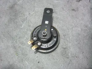 Foto de CLAXON HONDA PCX 125 125 cm3 - 9 kW (12 CV / 9 KW) referencia E13000114