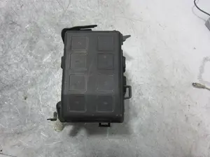 Foto de CAJA RELES / FUSIBLES OPEL ASTRA G BERLINA referencia 90560119