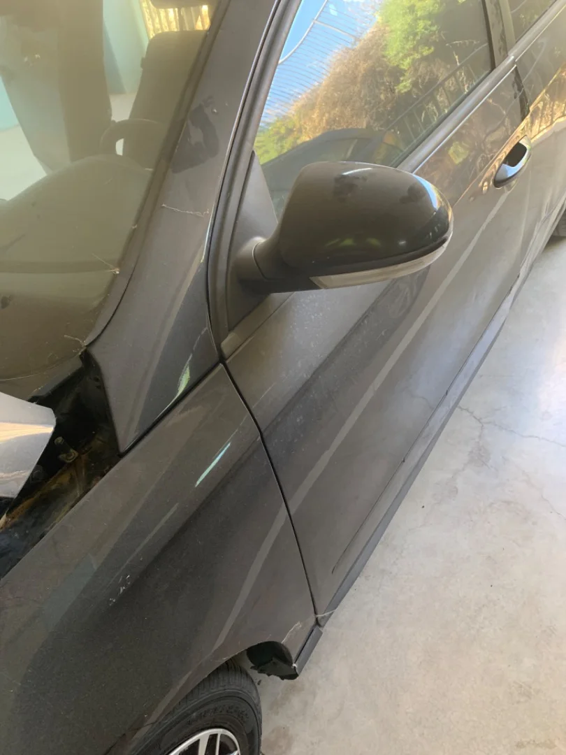 Foto de RETROVISOR IZQUIERDO VOLKSWAGEN PASSAT VARIANT (3C5) 2.0 TDI (140 CV / 103 KW)