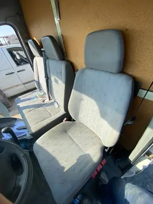 Foto de ASIENTO DELANTERO IZQUIERDO VOLKSWAGEN LT FURGÓN/COMBI 2.5 TDI (109 CV / 80 KW)