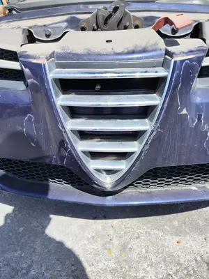 Foto de REJILLA DELANTERA ALFA ROMEO 156 SPORTWAGON 2.4 JTD CAT (175 CV / 129 KW) referencia 156017393