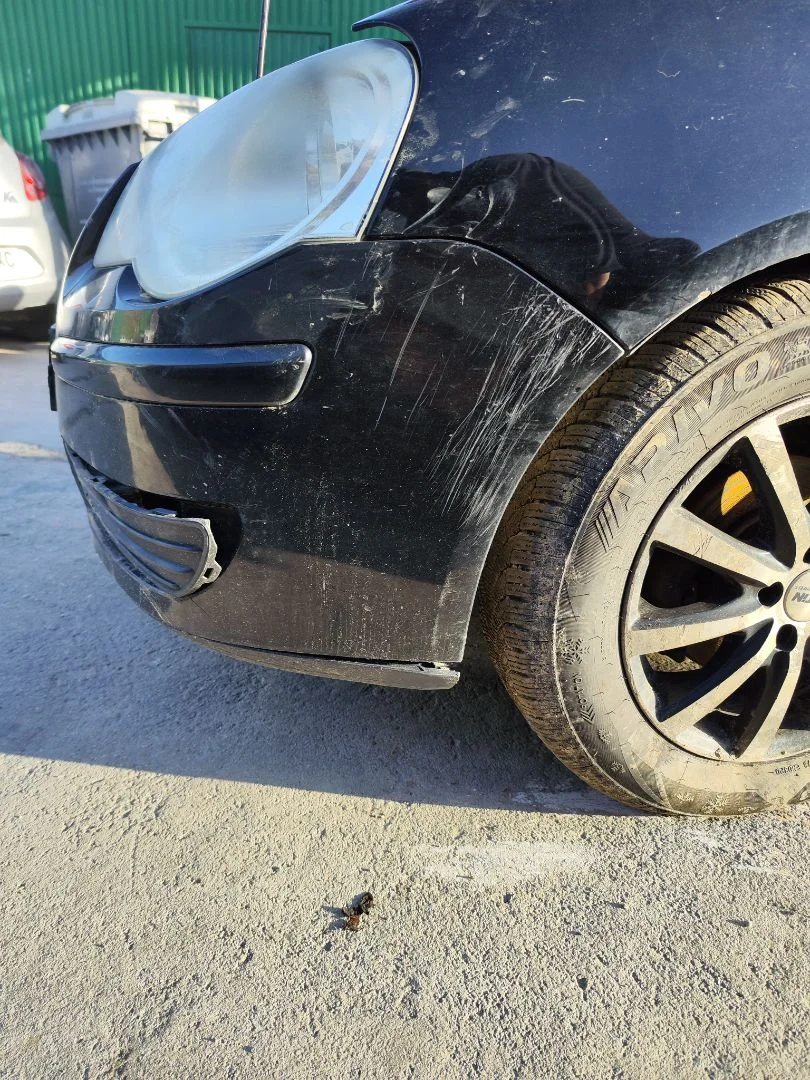 Foto de PARAGOLPES DELANTERO VOLKSWAGEN POLO IV (9N3) 1.9 TDI (101 CV / 74 KW)