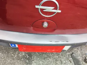 Foto de PANEL TRASERO OPEL CORSA C 1.2 16V CAT (Z 12 XEP / LB4) (80 CV / 59 KW)