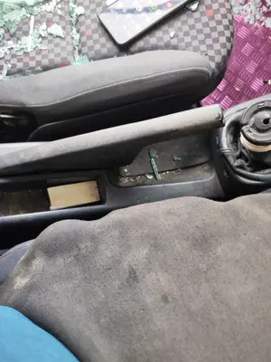 Foto de PALANCA FRENO AUDI A3 (8L) 1.9 TDI (110 CV / 81 KW) referencia 1J0711303AF