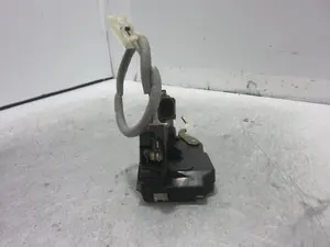 Foto de CERRADURA PUERTA TRASERA IZQUIERDA BMW SERIE 3 BERLINA (E46) 2.0 16V Diesel CAT (136 CV / 100 KW) referencia 51227011245 foto 3