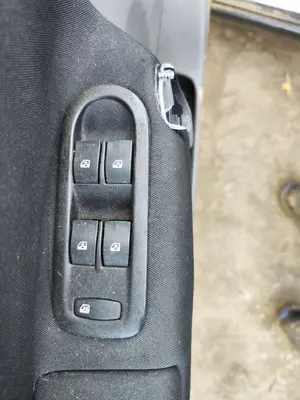 Foto de MANDO ELEVALUNAS DELANTERO IZQUIERDO RENAULT SCENIC II (JM) 1.5 dCi Diesel (106 CV / 78 KW)