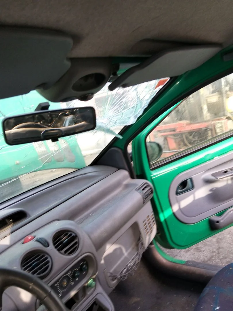 Foto de PARASOL DERECHO RENAULT TWINGO I (C06) 1.2 (58 CV / 43 KW)