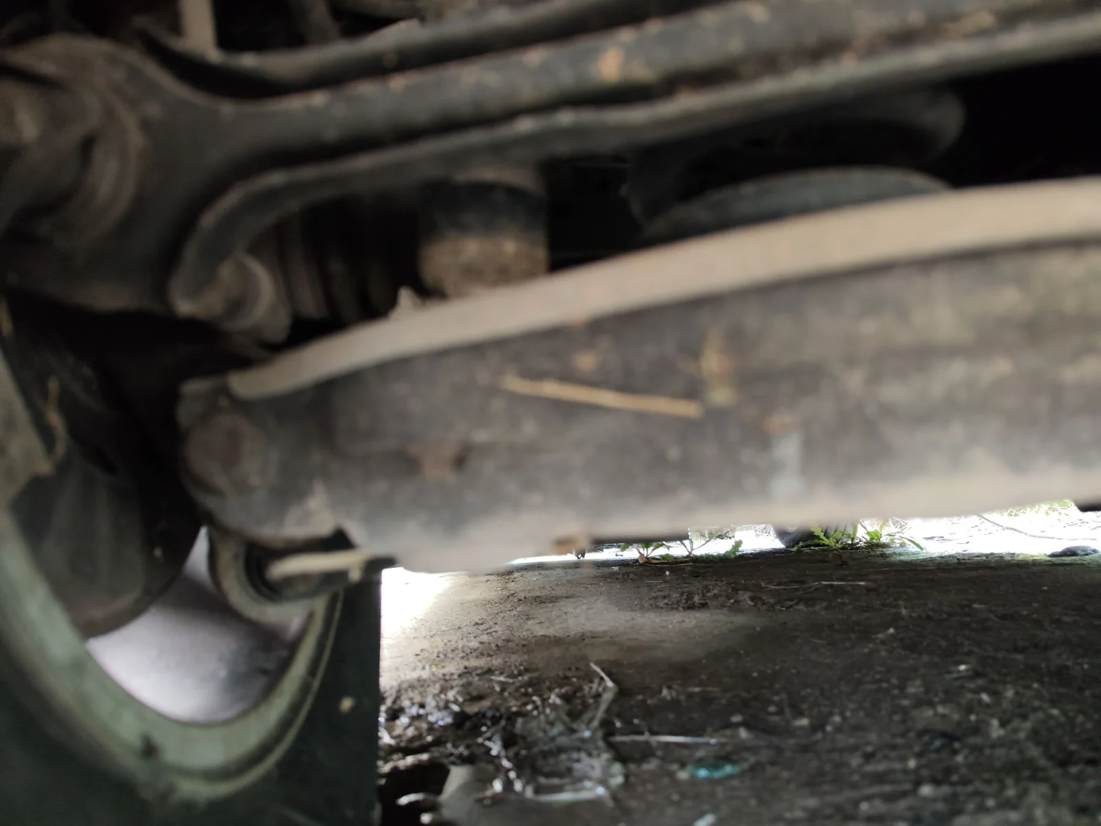 Foto de BRAZO SUSPENSION TRASERO IZQUIERDO BMW SERIE 3 BERLINA (E90) 2.0 Turbodiesel CAT (143 CV / 105 KW)