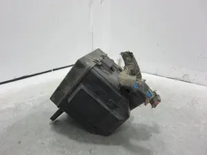 Foto de CAJA RELES / FUSIBLES SUZUKI GRAND VITARA (JB/JT) 2.0 16V CAT (140 CV / 103 KW) referencia 5683 foto 4