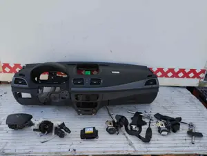 Foto de KIT AIRBAG RENAULT MEGANE III BERLINA 5P 1.2 TCE (132 CV / 97 KW) foto 10