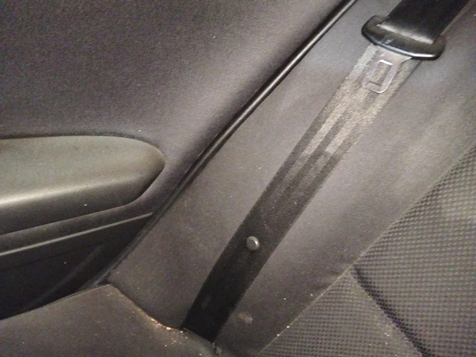 Foto de CERRADURA PUERTA TRASERA DERECHA AUDI A4 BERLINA (8E)