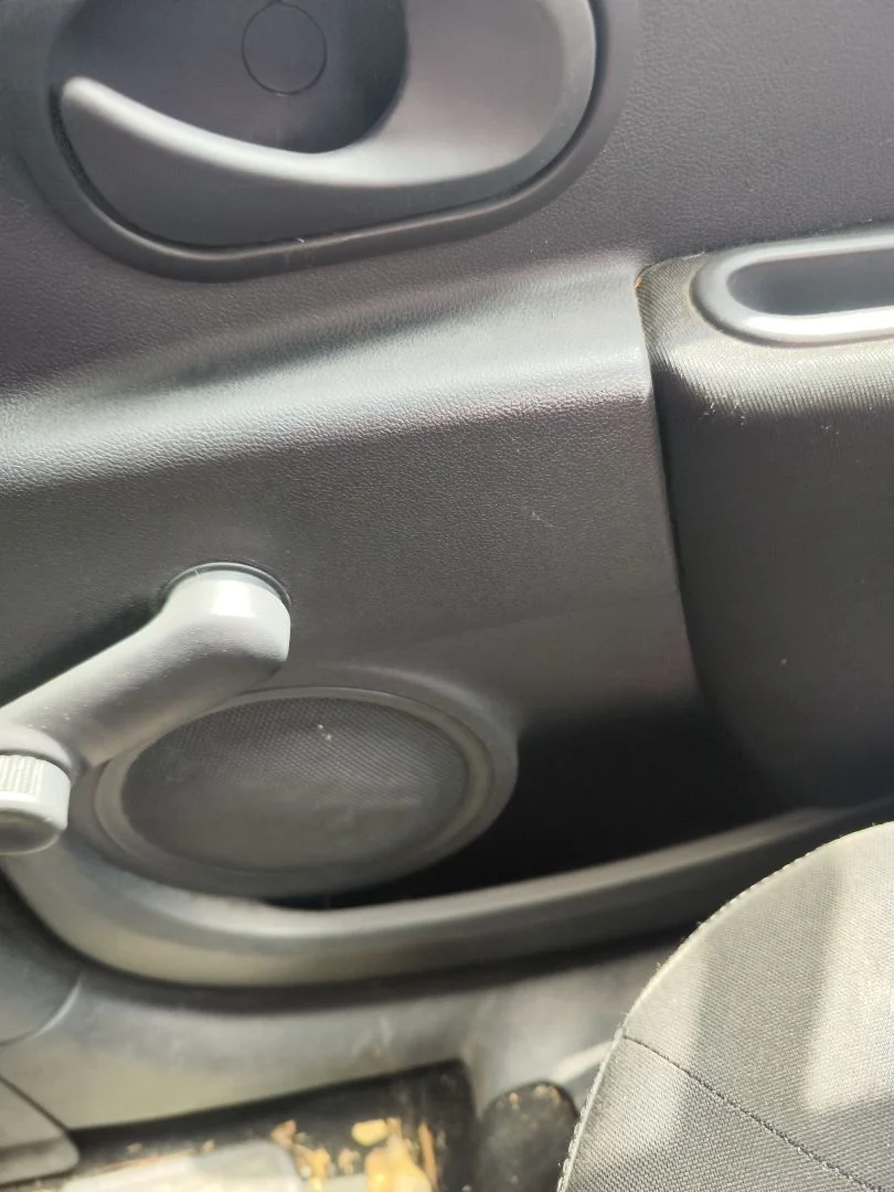Foto de ELEVALUNAS TRASERO DERECHO RENAULT CLIO III 1.2 16V (75 CV / 55 KW)