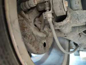 Foto de MANGUETA TRASERA IZQUIERDA VOLKSWAGEN GOLF III (1H1)(11.1991) 1.9 TDI (110 CV / 81 KW)