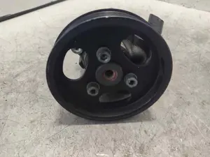 Foto de BOMBA DIRECCION AUDI A4 AVANT (8E) 2.5 V6 24V TDI (163 CV / 120 KW) referencia 4E0145155N foto 2