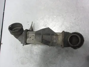 Foto de INTERCOOLER AUDI 100 AVANT (C4) 2.3 (133 CV / 98 KW) referencia 600145804E foto 4
