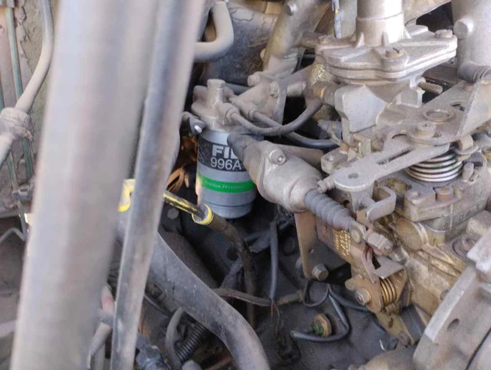 Foto de BOMBA COMBUSTIBLE FORD TRANSIT FURGÓN (CY/DY)(1986) 2.5 Diesel (80 CV / 59 KW)