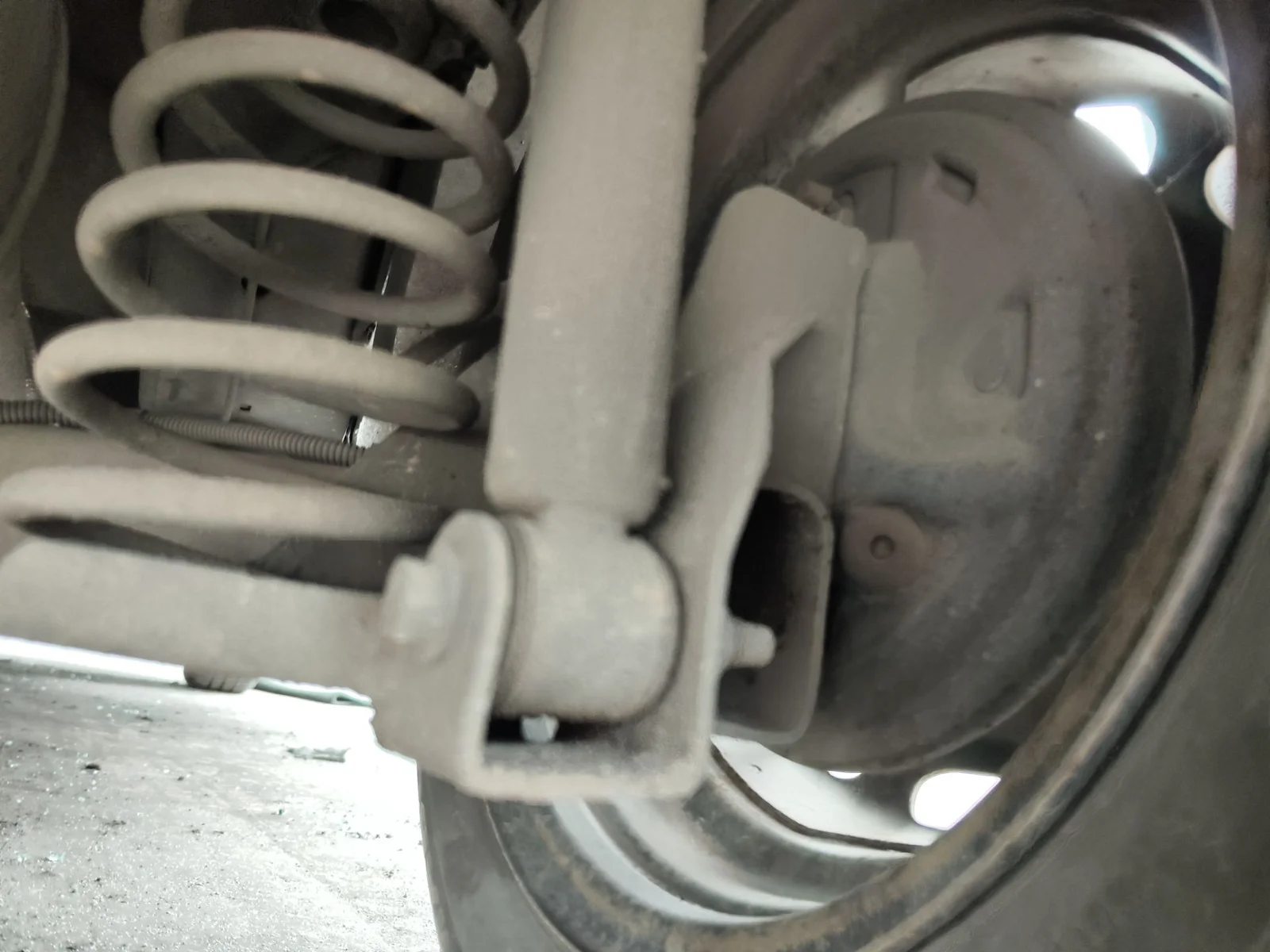 Foto de MANGUETA TRASERA DERECHA FORD FIESTA (CBK) 1.4 TDCi CAT (68 CV / 50 KW)