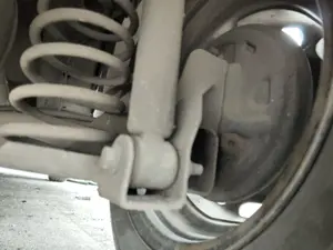 Foto de MANGUETA TRASERA DERECHA FORD FIESTA (CBK) 1.4 TDCi CAT (68 CV / 50 KW)