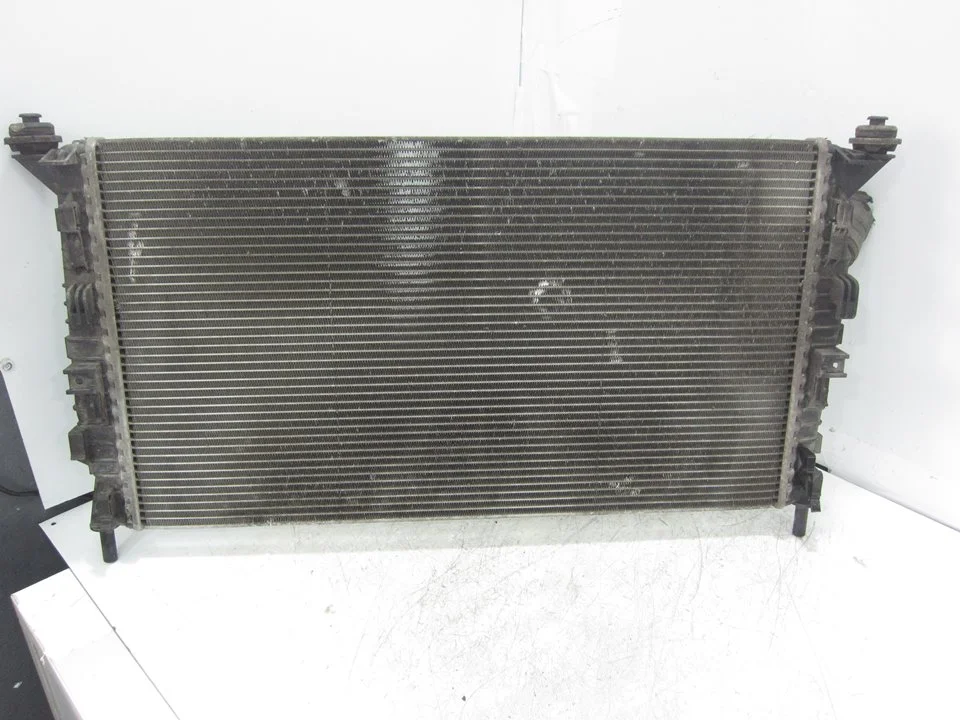 Foto de RADIADOR AGUA MAZDA 3 BERLINA (BK) 2.0 Diesel CAT (143 CV / 105 KW) referencia 3M5H8005TL