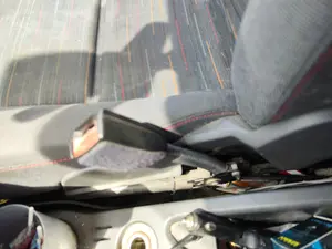 Foto de PRETENSOR AIRBAG DERECHO FORD C-MAX (CB3)(2007) 1.8 TDCi Turbodiesel CAT (116 CV / 85 KW)