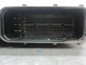 Foto de CENTRALITA MOTOR UCE OPEL ZAFIRA B 1.9 16V CDTI CAT (Z 19 DTH / LRD) (150 CV / 110 KW) referencia 55205620 foto 3