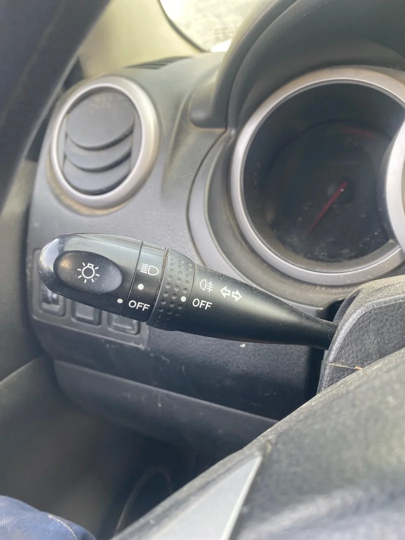 Foto de MANDO LUCES SUZUKI GRAND VITARA (JB/JT) 2.0 16V CAT (140 CV / 103 KW) referencia 37210-64J21-000