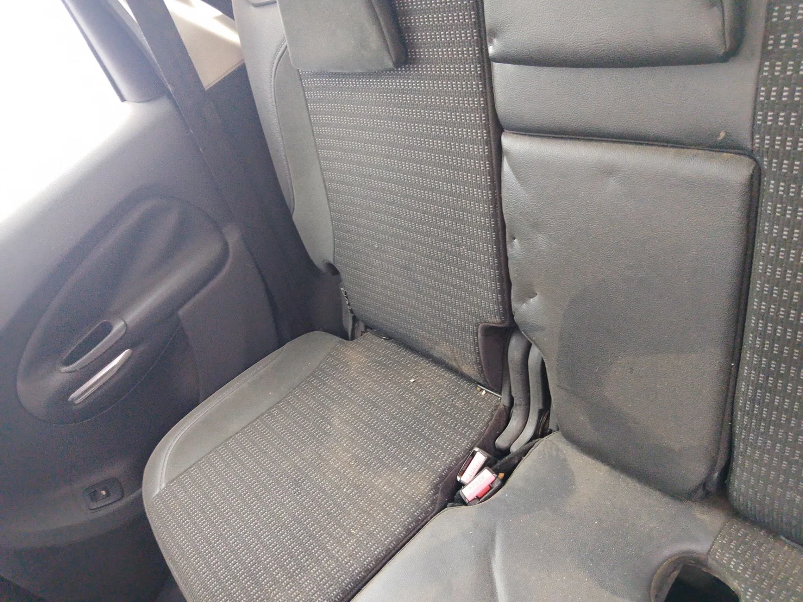 Foto de ASIENTOS TRASERO DERECHO CITROEN C3 PICASSO 1.6 16V (120 CV / 88 KW)