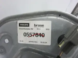 Foto de ELEVALUNAS DELANTERO DERECHO VOLVO S40 BERLINA 2.5 20V Turbo CAT (220 CV / 162 KW) referencia 8679081 foto 3